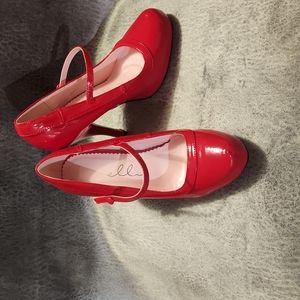 Patent leather Ellie platform mary janes